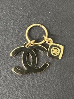 CHANEL ロゴチャーム ピンク　激レア CHANEL ロゴチャーム ピンク 激レア｜Yahoo!フリマ（旧PayPay
