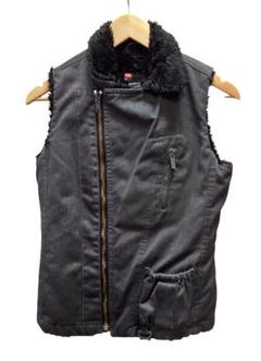 ✨美品✨DIESEL/ディーゼル レイヤード 中綿ベスト ブラック L 2025年最新】DIESEL ダウンベストの人気アイテム - メルカリ