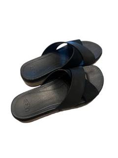 【UGG】クロスストラップ スライドサンダル