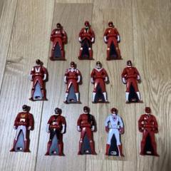 レッドレンジャー フィギュアと武器セット レッドレンジャー フィギュアと武器セット - メルカリ