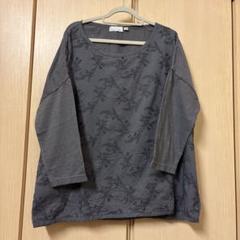【未使用】Days Basic 花柄 五分袖 トップス グレーのサムネイル