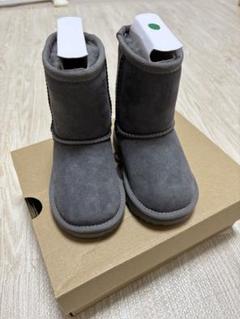 格安！美品！UGG キッズグレー ファスナー付きブーツ 1130750