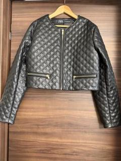 ZARA ショートキルティングフェイクレザージャケット　S ZARA ショートキルティングフェイクレザージャケット S
