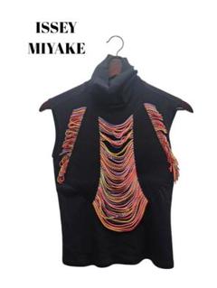 ISSEY MIYAKEイッセイミヤケ ウールシェルニットIM33KN339