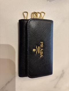 【現行・新品未使用】プラダ 6連 キーケース 三角ロゴ サフィアーノレザー 黒 付属品完備✨PRADA プラダ キーケース 6連 サフィアーノレザー
