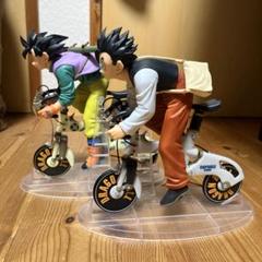 アニメOPの自転車に乗った孫悟飯も！「ドラゴンボール」シリーズ