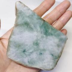 ミャンマー産 本翡翠 原石 A貨 288.5g No.375 - メルカリ