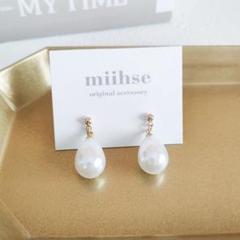 しずく パール ピアス ホワイト ハンドメイド　ゴールド　イヤリング