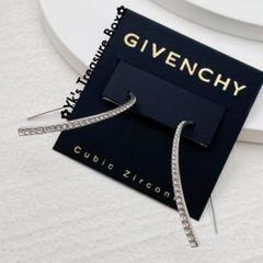GIVENCHY クリスタル スタッズ ピアス 7mm Givenchy CZ Earrings Crystal Stud Earrings - Macy's