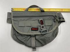 BRIEFING ボディバッグ グレー　中古品　ウエストポーチ 楽天市場】ブリーフィング 中古（ボディバッグ・ウエストポーチ