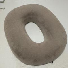 World Zakka 高反発 円座クッション ドーナツ型 クッション 痔 産後 ネイビーの中古 未使用品 メルカリ