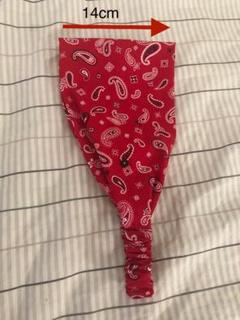 バンダナ:ボタンを付いてマスクを使いやすいです