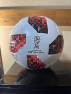 ワールドカップ決勝トーナメントからは赤い新ボール！？adidas