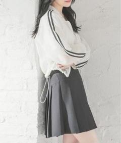 【Mサイズ】新品！honeys ライン入りシアーブルゾン　ホワイト