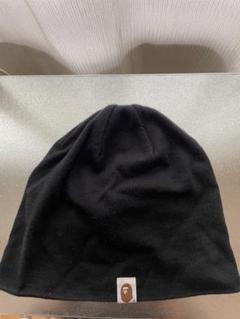 A BATHING APE ニット帽 黒と茶色 猿の顔デザイン A BATHING APE® × COMME des GARÇONSに手編みのニットアイテムが
