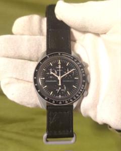 新品！Ostrich ムーンスウォッチ　OMEGA x swatch moon