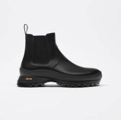 2025年最新】zara ビブラムソールの人気アイテム - メルカリ