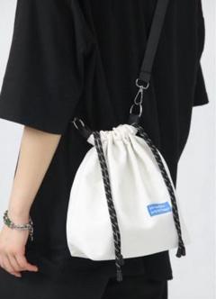 ショルダーバッグ　巾着袋　ミニバッグ　ブラック　新品未使用 ユニセックス