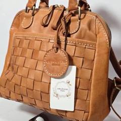 新品未使用　zucchero filato 本革リュック　ライトブラウン) zucchero filato リュック 本革リュック 背面ファスナー B5