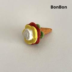 お花のアイスクリーム　③ フェーブ　フェーヴ　フランス　陶器　ミニチュア　置物のサムネイル