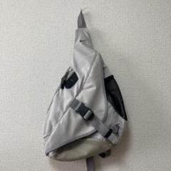 old nike ナイキ　イエロー　メッセンジャーバッグ　古着　y2k 90s old nike ナイキ イエロー メッセンジャーバッグ 古着 y2k 90s