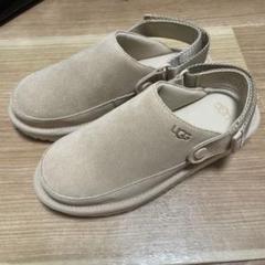 極美品✨UGG フラットシューズ　23.5 未使用に近い UGGのフリマアイテム一覧