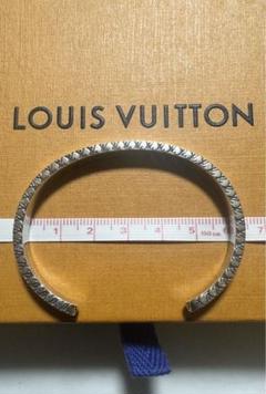 【美品】LouisVuittonバングルリストバンドブラック・シルバー ステンレス レザーバングル PU合皮 ブレスレット リスト バンド
