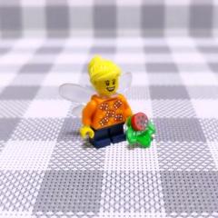 【新品】 LEGO　パーツ　ミニフィグ　蜂・ガールのサムネイル