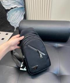 国内発送【PRADA】ロゴ レザー キーポーチ ショルダーストラップ 2025年最新】プラダショルダーストラップの人気アイテム - メルカリ
