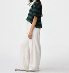 GU スウェットバレルレッグパンツ　natural Sサイズのサムネイル