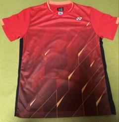 YONEX VERSICOOL レッド Tシャツ JP L ユニフォーム YONEX VERSICOOL レッド Tシャツ JP L ユニフォーム - メルカリ