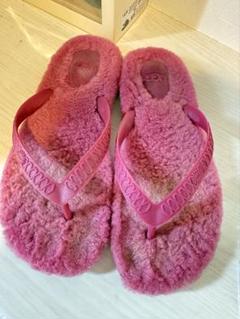 UGG ファーサンダル ピンク W OH FLUFFITA - 靴オンライン
