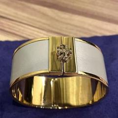 ✨日本未発売品✨美品✨TORY BURCH トリーバーチ バングル アクセサリー