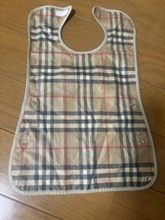 【新品】BURBERRY チェック柄　お食事エプロン 2025年最新】BURBERRY お食事エプロンの人気アイテム - メルカリ