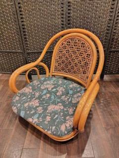 希少、 黒 籐椅子、一脚のみ、送料含、安く出しています。 アウトレット品 アジアン家具 ラタン 座椅子 1脚 籐製 母の日 父