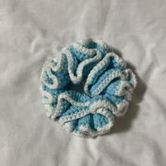 ハンドメイド シュシュ 毛糸 かぎ編み 編み物 水色 スカイブルー