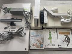 Wii本体 + Wii Fitバランスボード + ゲームソフトセット