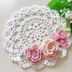 ドイリー1149❤️華麗な薔薇の花園とパールビーズのドイリー✨ 1091 お花のレース編みドイリー❁.*・゜ビーズ付き❁.*・゜