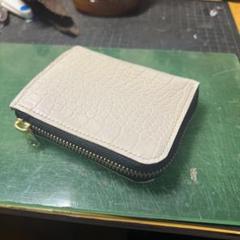 本革　コンパクト財布　ワニ型押しレザー　牛革