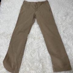ベージュ チノパン バックポケット付き　UNIQLO