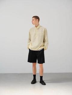 AURALEE LIGHT WOOL MAX GABARDINE SHORTSのサムネイル