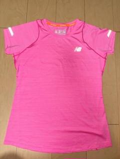 美品 New Balance ピンク ショートスリーブ Tシャツ M レディース