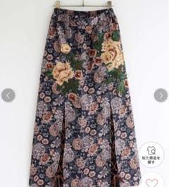Plum DESIGN レースアップフラワージャガードタイトスカート