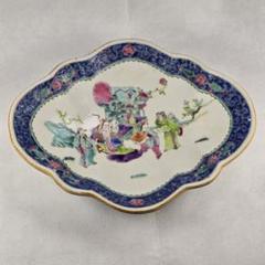 骨董 中国古磁 粉彩 手絵 絡枝花卉紋 三星送子図 如意大皿 清同治在銘 超美品 骨董 中国古磁 粉彩 手絵 絡枝花卉紋 三星送子図 如意大皿 清