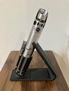 スター・ウォーズ：ライトセーバー ルーク・レイ レプリカ+スタンド+プレート スター・ウォーズ：ライトセーバー ルーク・レイ レプリカ+