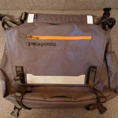 【国内正規総代理店アイテム】 メッセンジャーバッグ patagonia グレー メルカリ - 最終値下 アクセサリー