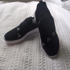 adidas スリッポン 黒のサムネイル