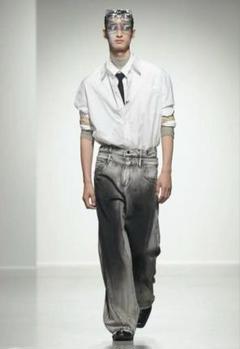 feng chen wangDECONSTRUCTION WASHEDJEANSのサムネイル
