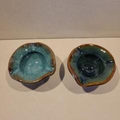 小樽窯　陶器皿2枚セット　アイヌ　小樽焼　民藝　北海道　骨董　昭和レトロ　民芸品 小樽窯 陶器皿2枚セット アイヌ 小樽焼 民藝 北海道 骨董 昭和