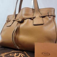 【美品】TOD’S トッズ トートバッグ A4可 シボ革 レザー 巾着 キャメル 美品】TOD'S トッズ トートバッグ A4可 シボ革 レザー 巾着
